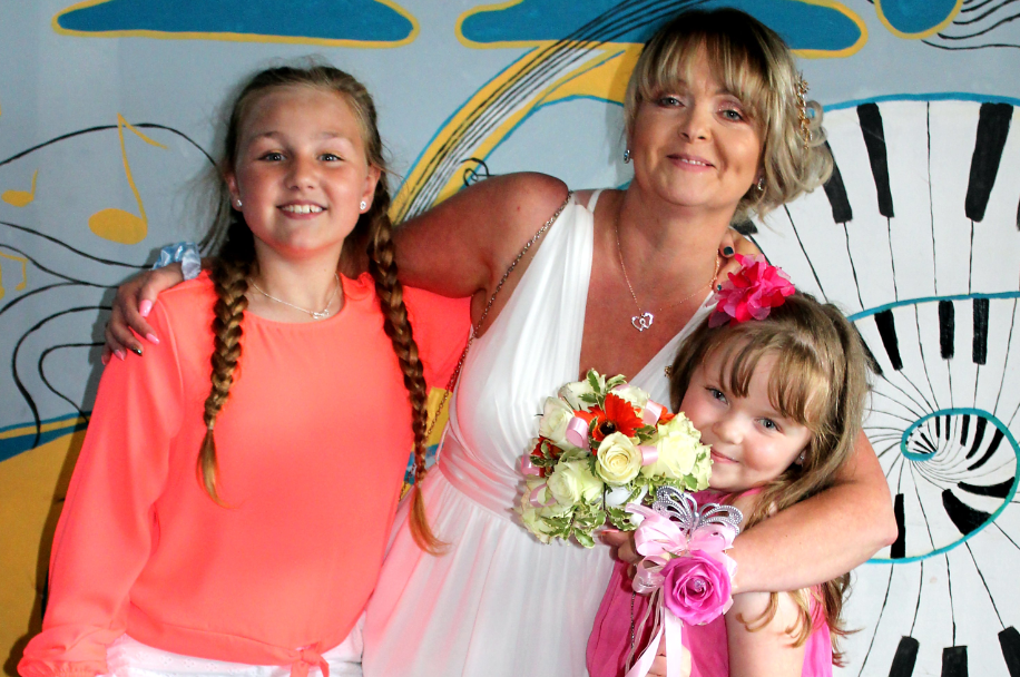 Alison and the girls.